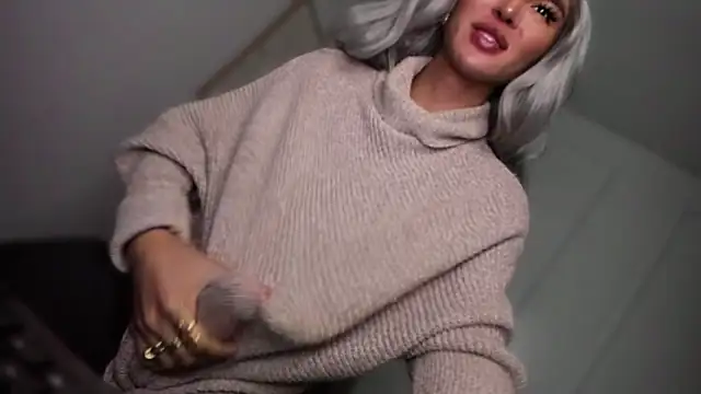 mxshemale ladyboy online show from February 9, 8:37 pm