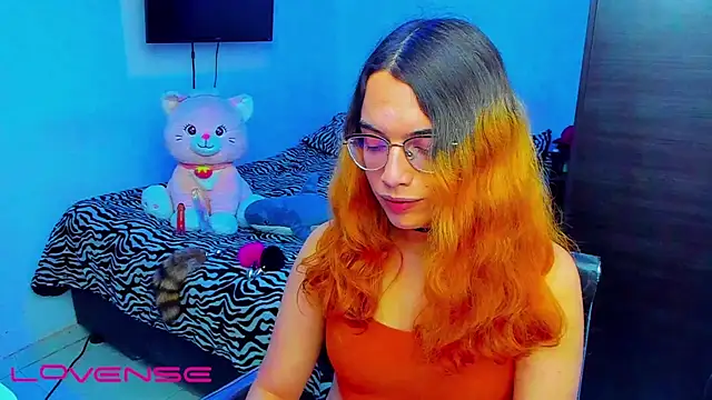 lillykittyyy online show from April 3, 3:05 am