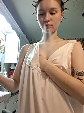 SugarNCinnamon online show from April 9, 12:45 am