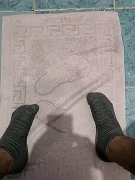 lyonnqw online show from February 10, 4:14 pm