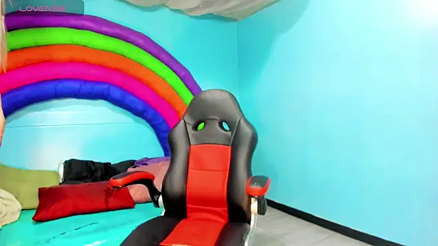 Isabella Kirk online show from February 9, 7:53 pm