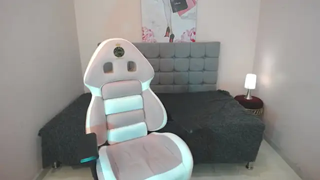 Dhalton x online show from March 22, 1:05 pm