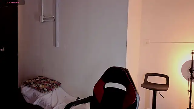 megara hott online show from February 19, 3:52 pm