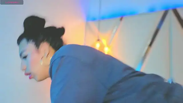 MeelFox online show from March 5, 1:16 pm