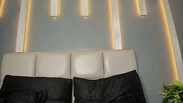 TSExoticFuck online show from February 12, 8:04 pm