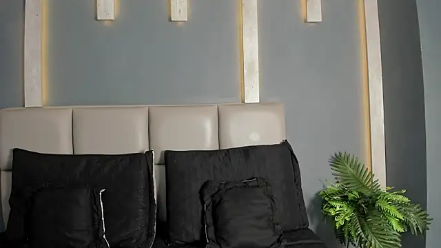 TSExoticFuck online show from March 3, 7:54 pm