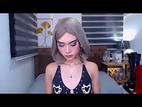JuicyCockThea online show from June 24, 4:27 pm