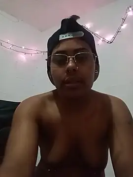 Noha  scott online show from March 22, 2:32 pm