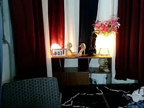 DevilCockMaxine online show from April 7, 10:38 am