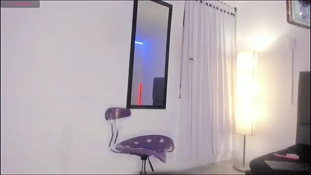 Alisson-Miller online show from April 27, 9:24 pm