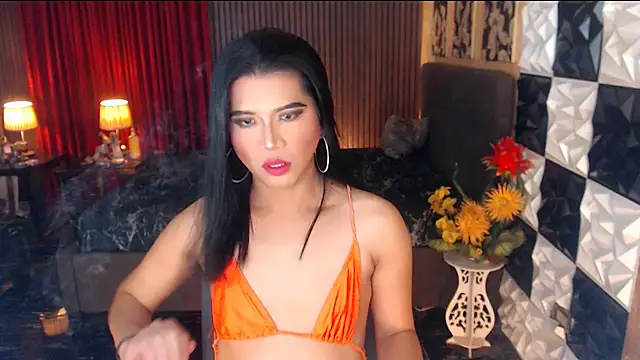 SiaraMassiveCock online show from August 3, 6:58 pm