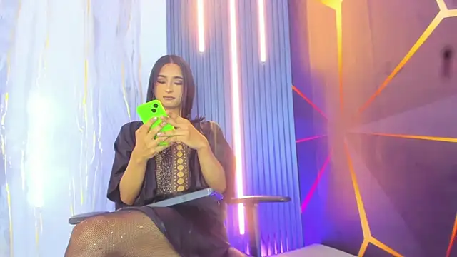 Miss Isa  online show from June 7, 1:19 pm