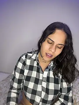 MadisonYoung000 online show from June 19, 9:41 pm
