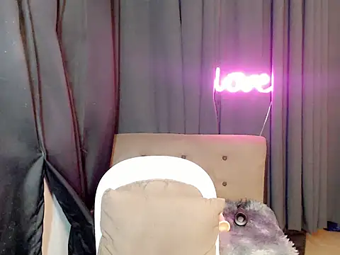 ExpensiveTiffanyxx online show from July 16, 12:22 pm