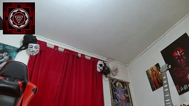 Amanda Valeska online show from November 11, 6:10 pm