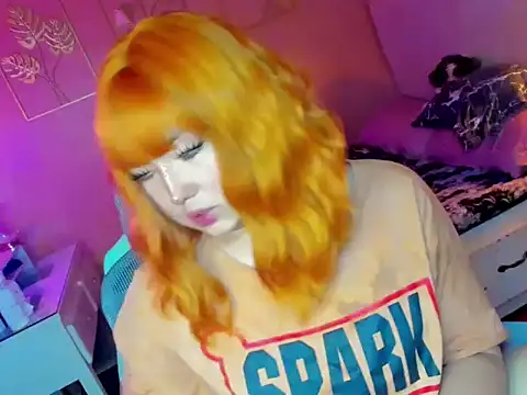 HOTnWILDalice online show from December 1, 10:18 am