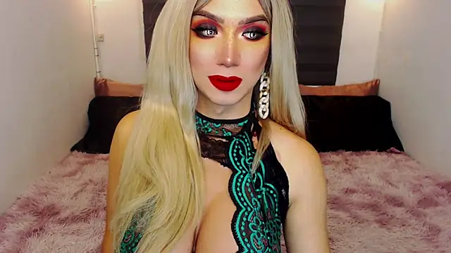 HugeCockDominantXxX online show from August 3, 9:32 pm