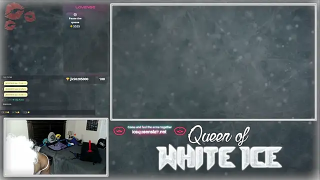 QueenofWhiteIce online show from December 4, 3:43 am