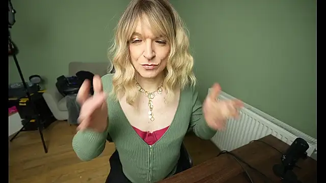 JessicaNylonQueen online show from March 9, 11:41 pm