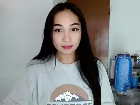 SweetLilly 18 online show from January 21, 12:24 pm