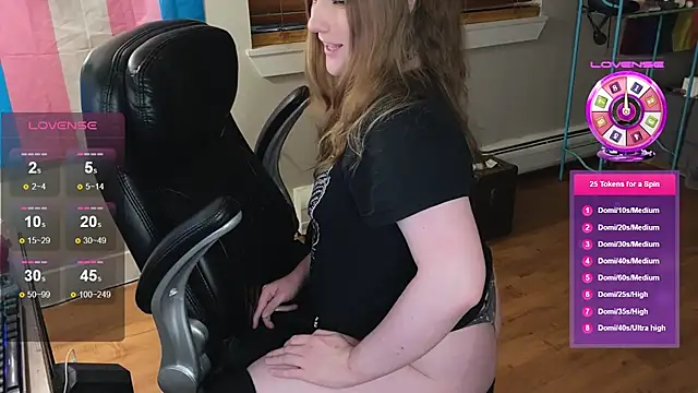 luluvaladon online show from November 12, 6:36 am