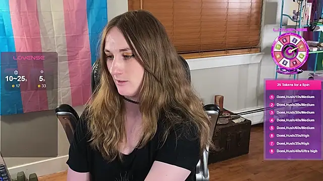 luluvaladon online show from May 31, 4:55 am