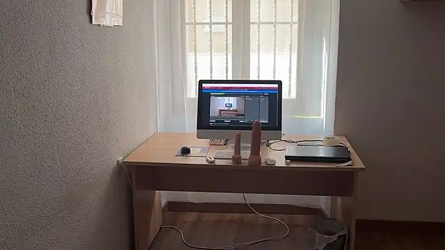 pinkgirls18 online show from February 9, 11:06 am