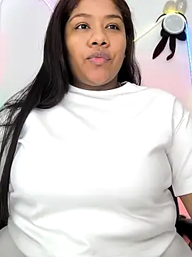 paola091 online show from December 18, 2:06 am