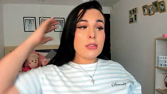 naty pink online show from April 15, 4:23 pm