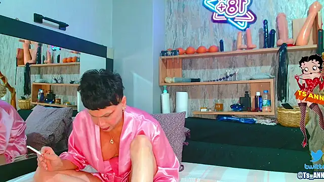 TS ANNA  online show from December 14, 2:53 pm