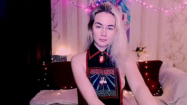 xxxcharismaaa online show from March 31, 2:24 am