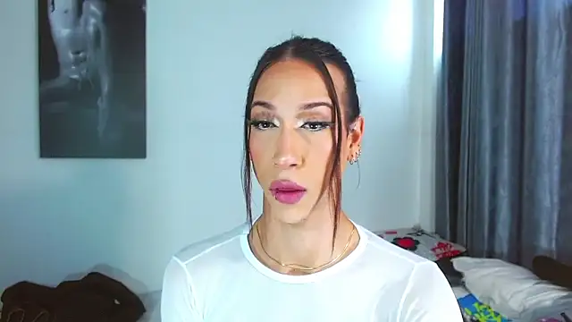 Kenisha Sweet online show from December 20, 7:31 pm