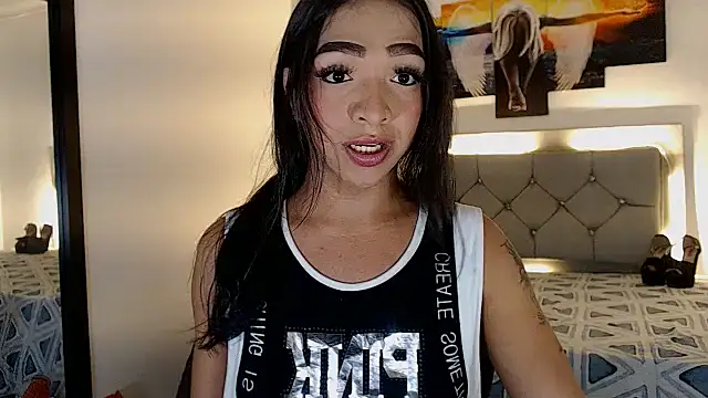 sofiaxdollxxx online show from November 3, 7:02 pm