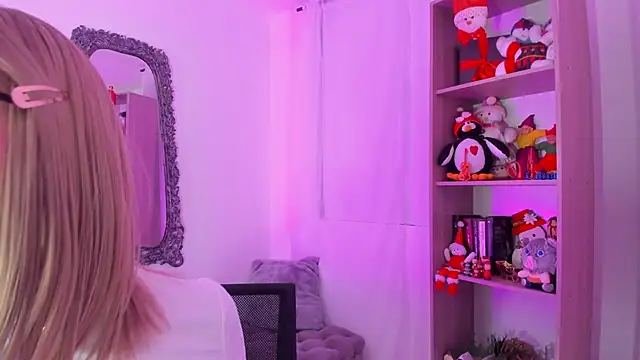 KimberlyJohnsoon online show from December 3, 3:16 pm