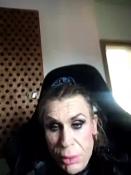 lilianashemale online show from November 5, 8:03 am