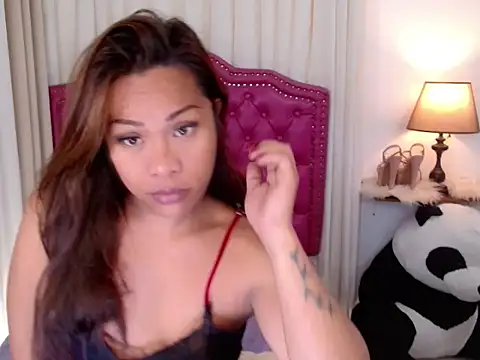 Snapshot of DreamLADYBOY chatting on October 20, 11:52 pm DreamLADYBOY online show from October 20, 11:52 pm