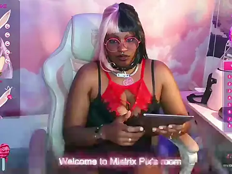 Pixiebob25 online show from August 3, 3:29 pm