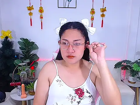 plysaithailand online show from March 26, 1:15 pm