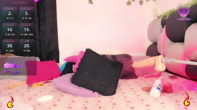 sabrinamossii online show from April 16, 9:39 pm