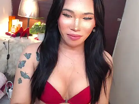 Ur Fantastic Lina online show from April 1, 5:21 pm