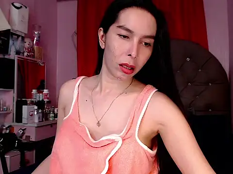 TSDESIREcindy29 online show from April 21, 8:43 am