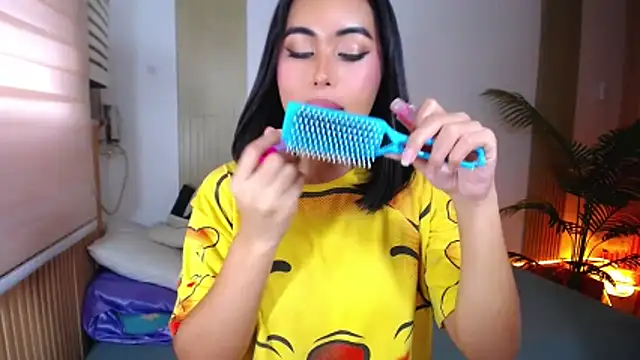 Snapshot of HeavenlyStar chatting on October 20, 12:36 am HeavenlyStar online show from October 20, 12:36 am