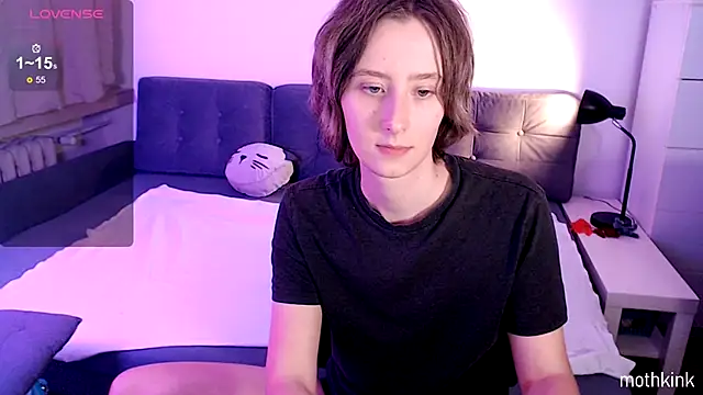 mothkink online show from October 30, 7:02 pm