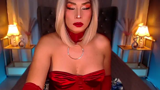 QUEEN GIAMOORE69 online show from March 18, 7:46 pm