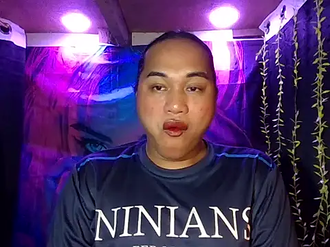 bettina love online show from November 20, 10:21 pm