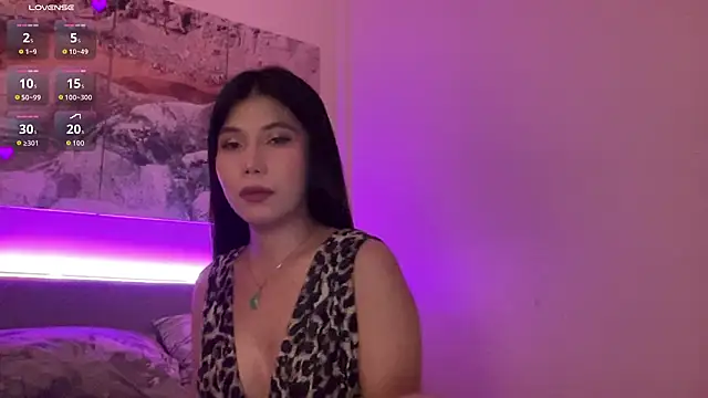 Anna Leah online show from December 1, 1:02 pm