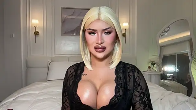 Your Majesty Tyra online show from June 25, 5:05 am