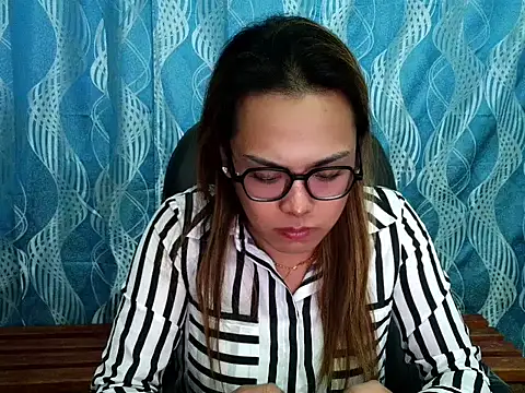 Your PrettyGirlxxx online show from September 15, 6:29 am