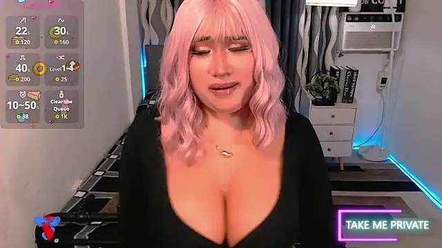 TsDominantCumloader online show from December 17, 8:31 am