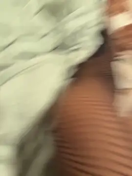 Alinafoxx1 online show from January 25, 12:41 pm